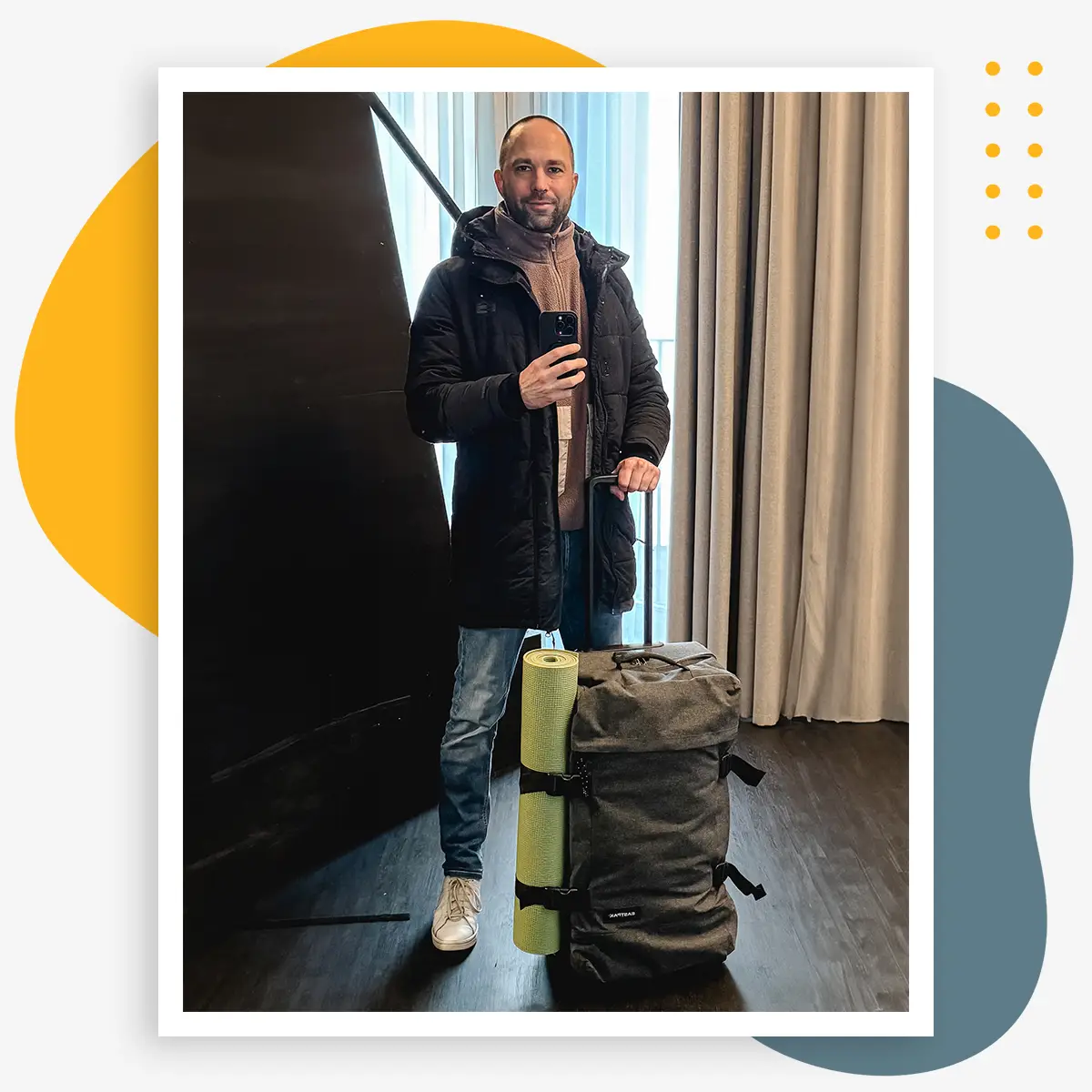 Practical test of the Eastpak Tranverz suitcase, evaluating design and usability.